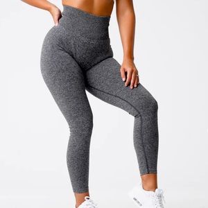 NVGTN speckled black/grey NV seamless leggings with NO CONTOUR size XS